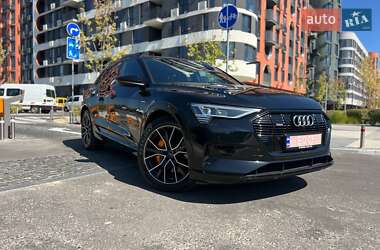 Позашляховик / Кросовер Audi e-tron 2020 в Києві