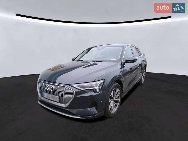 Внедорожник / Кроссовер Audi e-tron 2022 в Львове