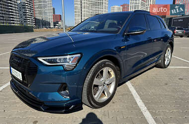 Внедорожник / Кроссовер Audi e-tron 2019 в Киеве