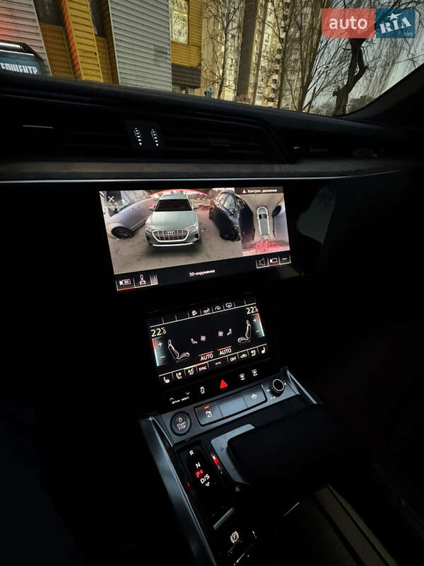 Позашляховик / Кросовер Audi e-tron 2019 в Києві фото 40 Позашляховик / Кросовер Audi e-tron 2019 в Києві