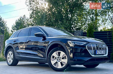 Позашляховик / Кросовер Audi e-tron 2020 в 