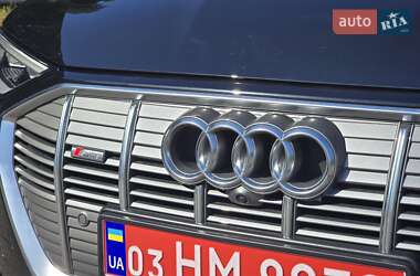 Внедорожник / Кроссовер Audi e-tron 2021 в 