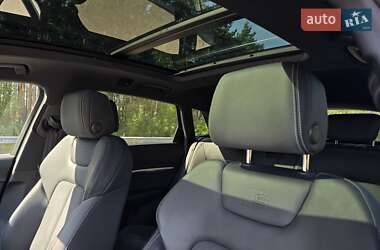 Внедорожник / Кроссовер Audi e-tron 2021 в 