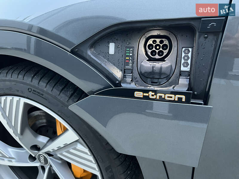 Внедорожник / Кроссовер Audi e-tron 2022 в Ровно фото 27 Внедорожник / Кроссовер Audi e-tron 2022 в Ровно