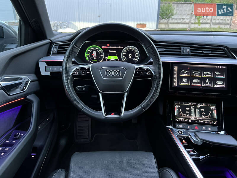 Внедорожник / Кроссовер Audi e-tron 2022 в Ровно фото 19 Внедорожник / Кроссовер Audi e-tron 2022 в Ровно