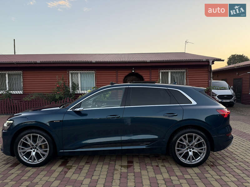 Позашляховик / Кросовер Audi e-tron 2020 в Хмельницькому