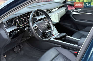 Внедорожник / Кроссовер Audi e-tron 2020 в 