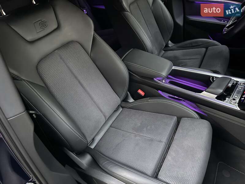 Внедорожник / Кроссовер Audi e-tron 2022 в Киеве
