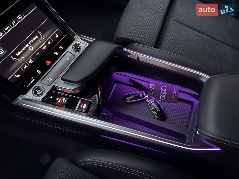 Внедорожник / Кроссовер Audi e-tron 2022 в Киеве