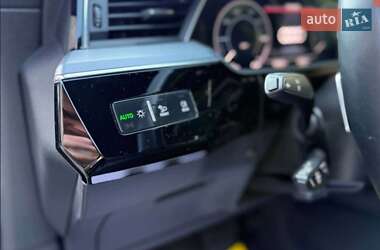 Внедорожник / Кроссовер Audi e-tron 2021 в 
