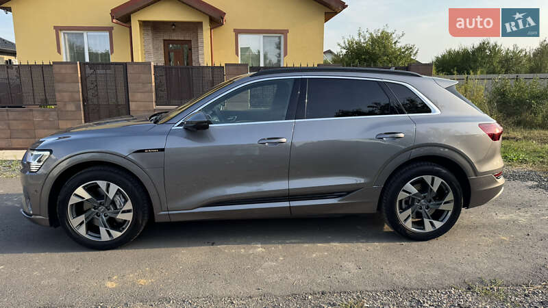 Внедорожник / Кроссовер Audi e-tron 2019 в Ужгороде