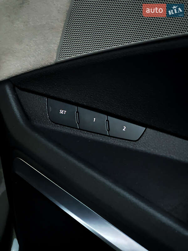 Внедорожник / Кроссовер Audi e-tron 2022 в Лубнах