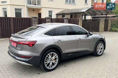 Внедорожник / Кроссовер Audi e-tron 2023 в 