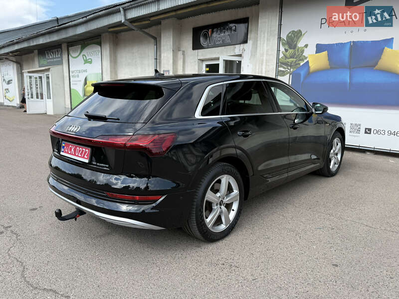 Позашляховик / Кросовер Audi e-tron 2021 в Львові