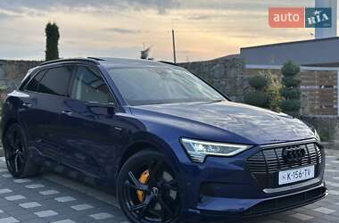Позашляховик / Кросовер Audi e-tron 2019 в Стрию