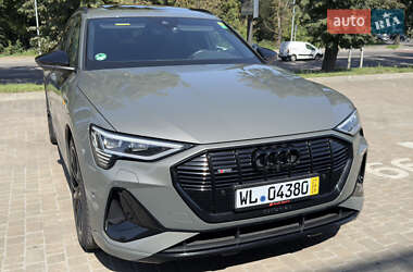 Внедорожник / Кроссовер Audi e-tron 2023 в 