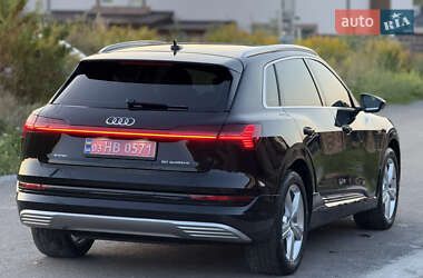 Внедорожник / Кроссовер Audi e-tron 2019 в 