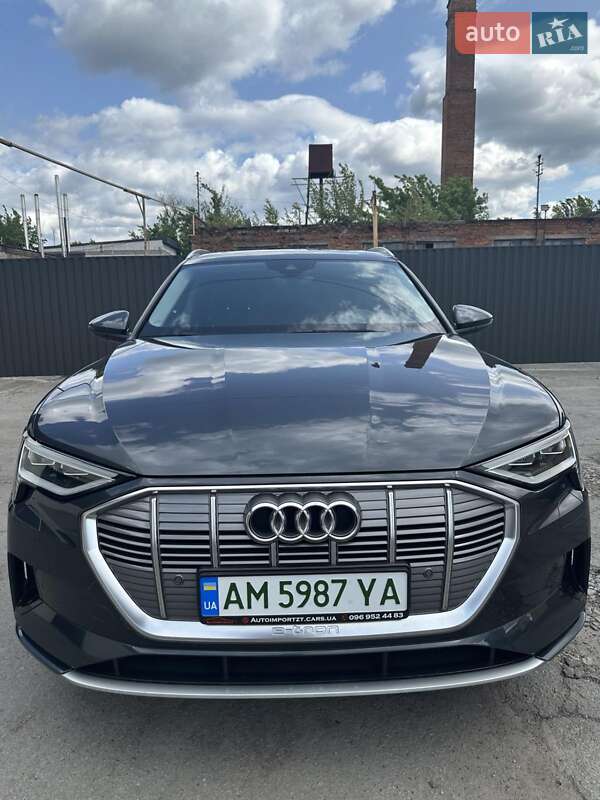 Внедорожник / Кроссовер Audi e-tron 2019 в Житомире