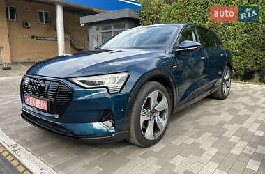 Внедорожник / Кроссовер Audi e-tron 2022 в Киеве