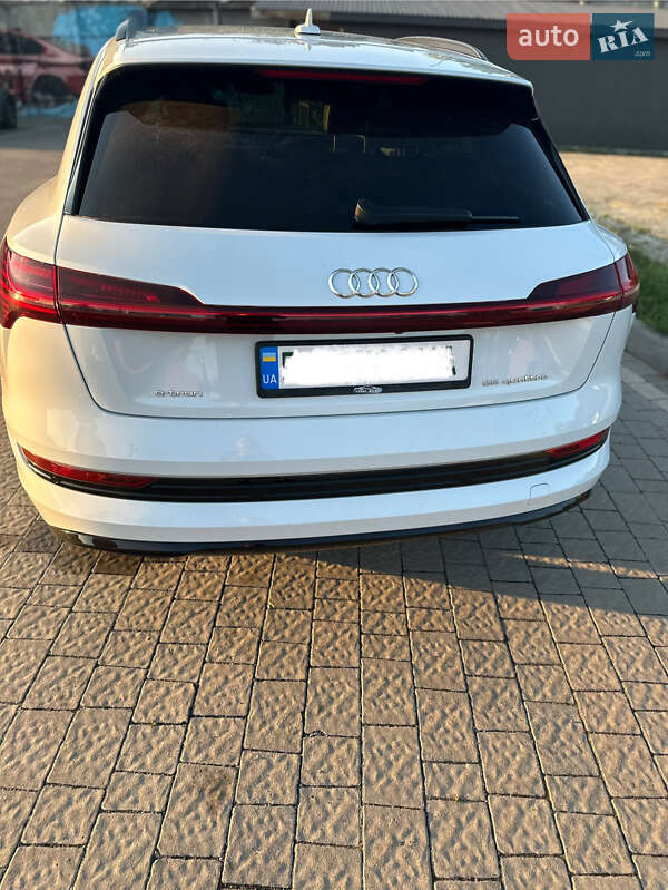 Внедорожник / Кроссовер Audi e-tron 2019 в Дрогобыче
