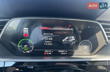Внедорожник / Кроссовер Audi e-tron 2020 в 