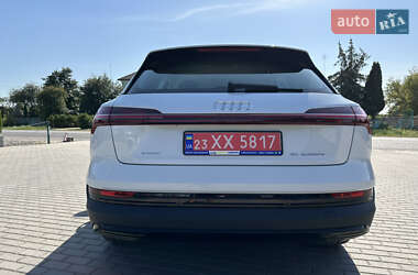 Внедорожник / Кроссовер Audi e-tron 2020 в 