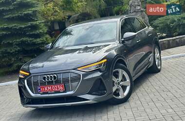 Внедорожник / Кроссовер Audi e-tron 2021 в 
