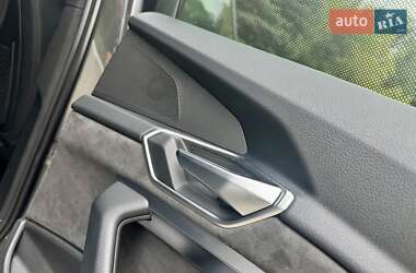 Внедорожник / Кроссовер Audi e-tron 2021 в 