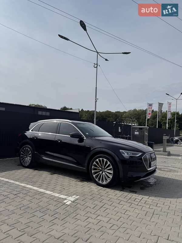 Внедорожник / Кроссовер Audi e-tron 2019 в Львове
