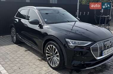 Позашляховик / Кросовер Audi e-tron 2019 в 