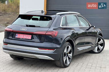 Позашляховик / Кросовер Audi e-tron 2019 в 