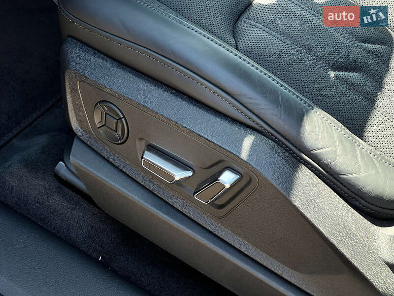 Позашляховик / Кросовер Audi e-tron 2022 в Луцьку
