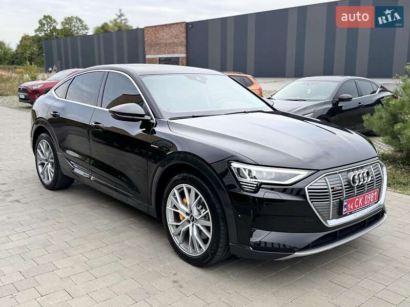 Audi e-tron 2022