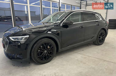 Позашляховик / Кросовер Audi e-tron 2020 в 