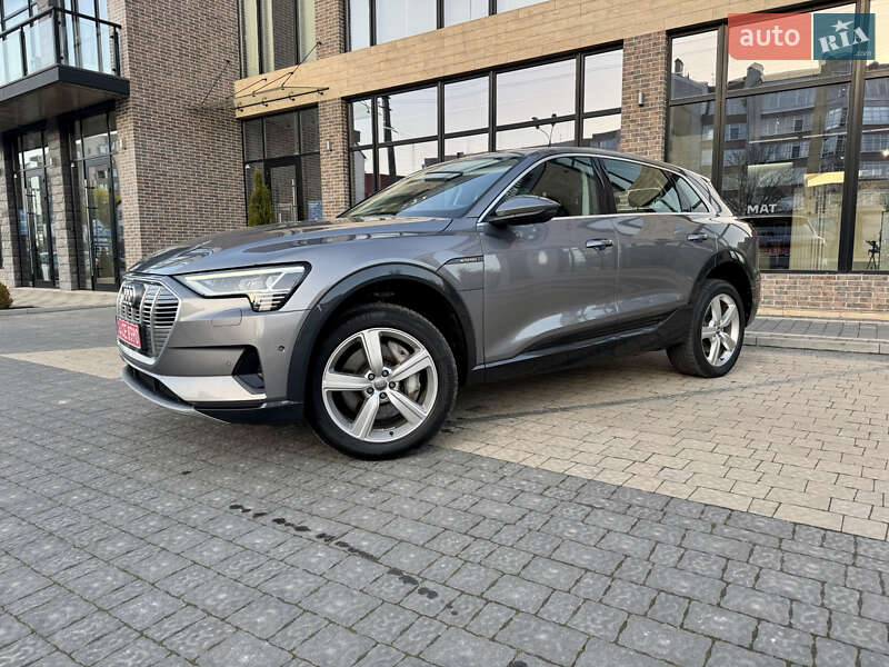 Внедорожник / Кроссовер Audi e-tron 2020 в Ивано-Франковске