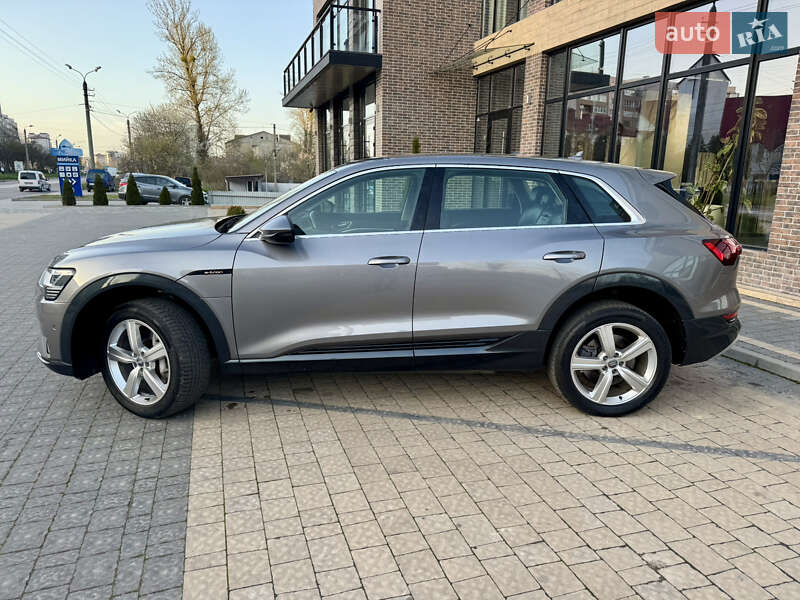 Внедорожник / Кроссовер Audi e-tron 2020 в Ивано-Франковске