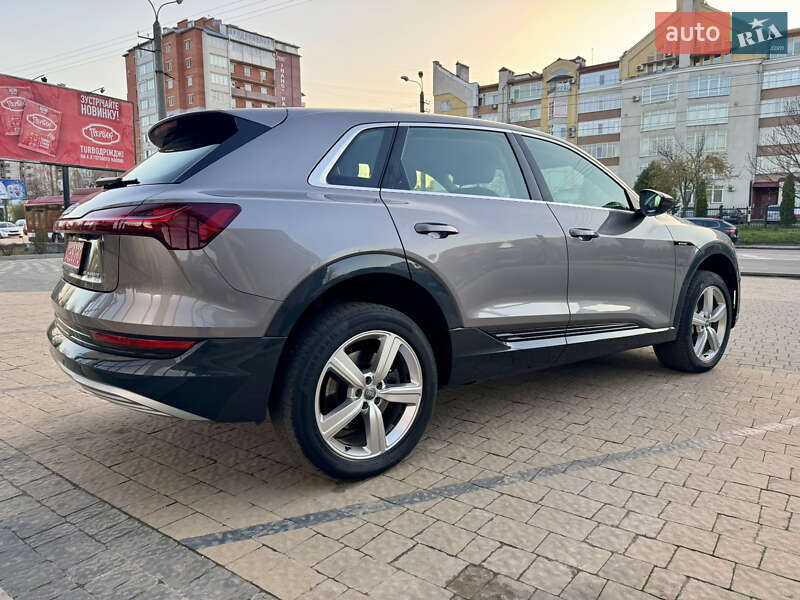 Внедорожник / Кроссовер Audi e-tron 2020 в Ивано-Франковске