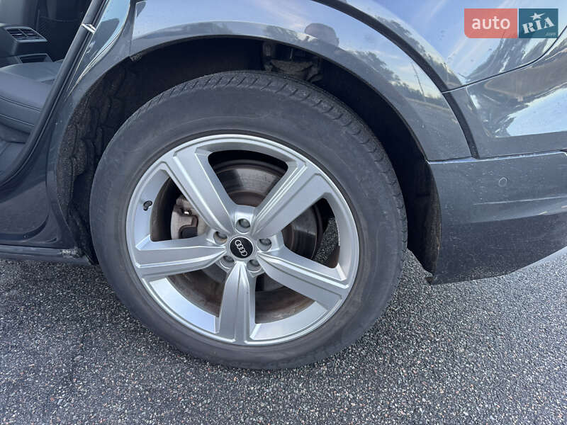 Внедорожник / Кроссовер Audi e-tron 2020 в Киеве фото 27 Внедорожник / Кроссовер Audi e-tron 2020 в Киеве