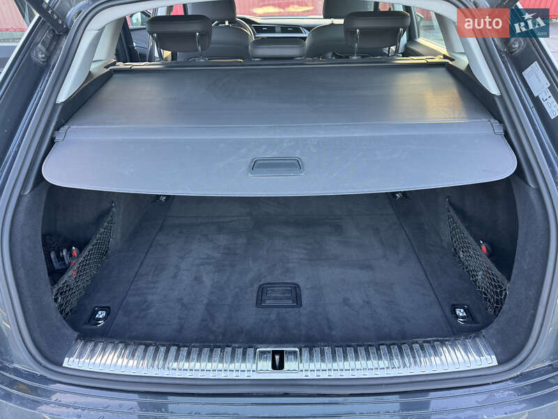 Внедорожник / Кроссовер Audi e-tron 2020 в Киеве фото 35 Внедорожник / Кроссовер Audi e-tron 2020 в Киеве