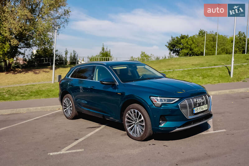Позашляховик / Кросовер Audi e-tron 2019 в Вінниці