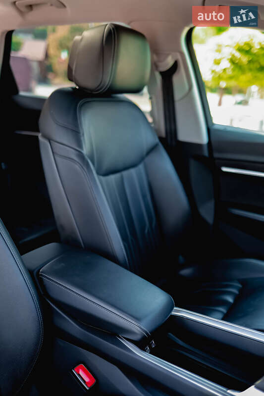 Позашляховик / Кросовер Audi e-tron 2019 в Вінниці