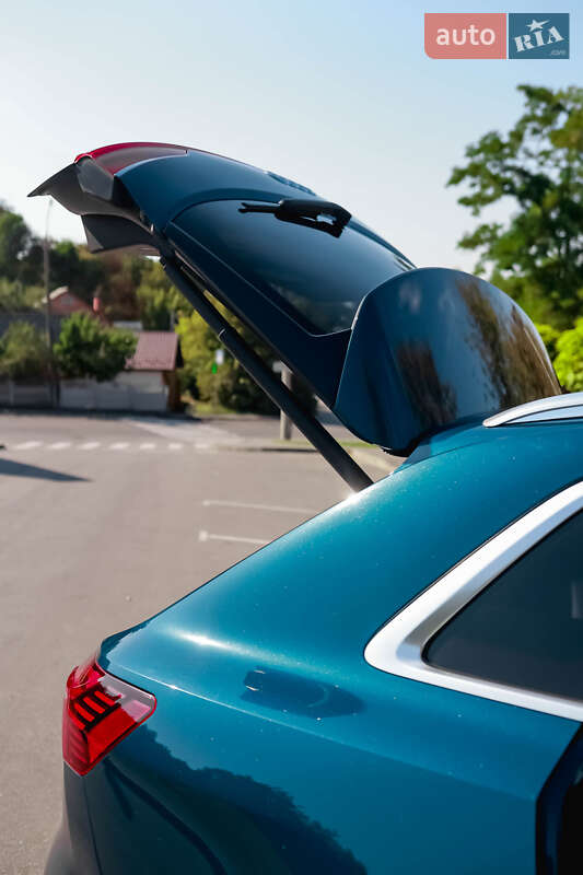 Позашляховик / Кросовер Audi e-tron 2019 в Вінниці