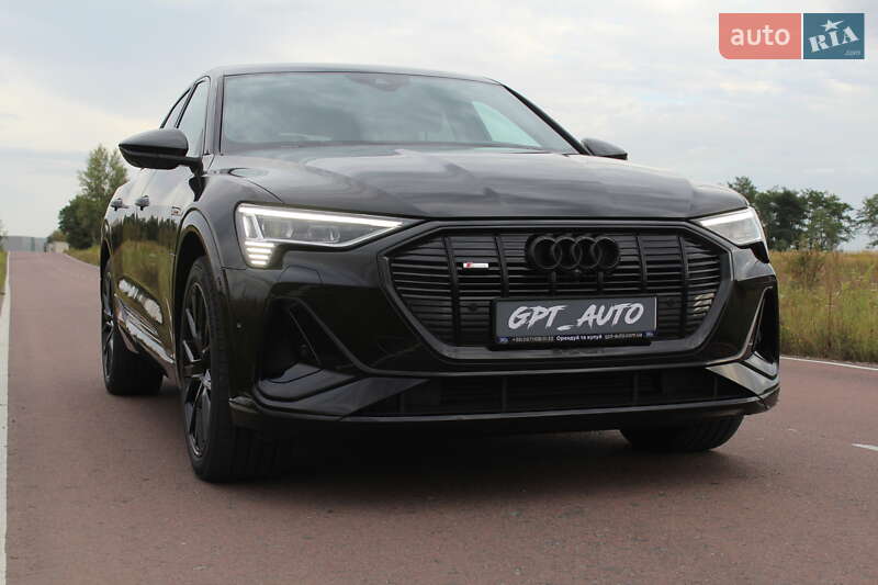 Позашляховик / Кросовер Audi e-tron 2023 в Києві