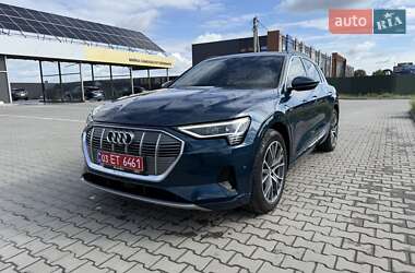 Внедорожник / Кроссовер Audi e-tron 2019 в 
