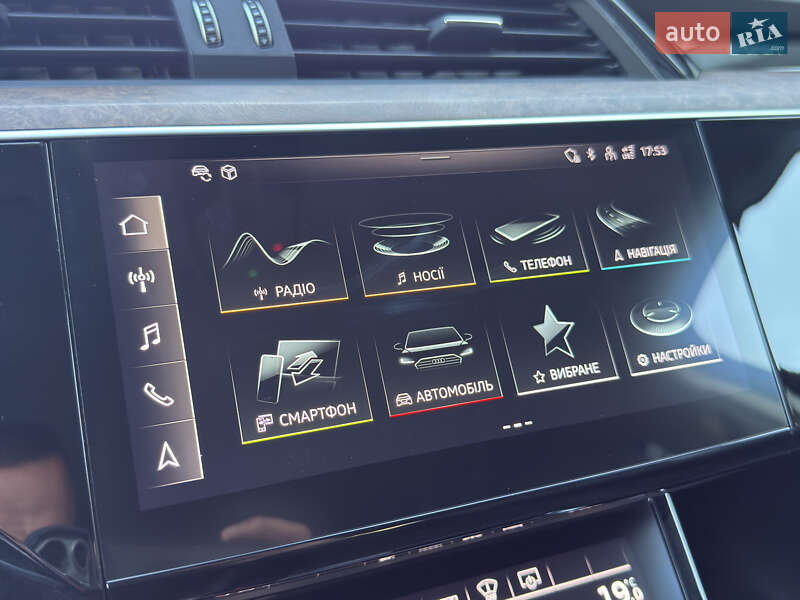 Позашляховик / Кросовер Audi e-tron 2020 в Чернівцях