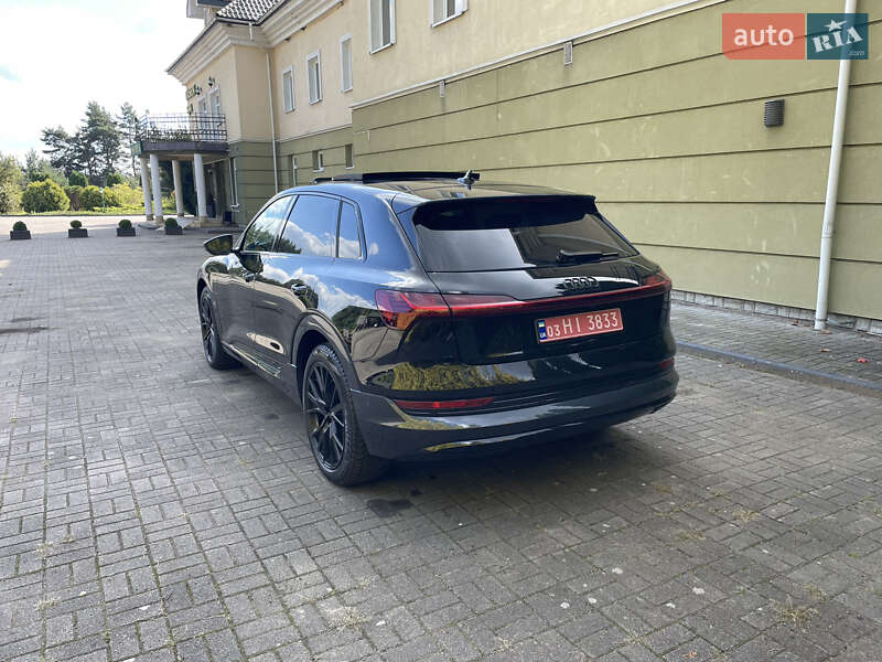 Позашляховик / Кросовер Audi e-tron 2023 в Львові