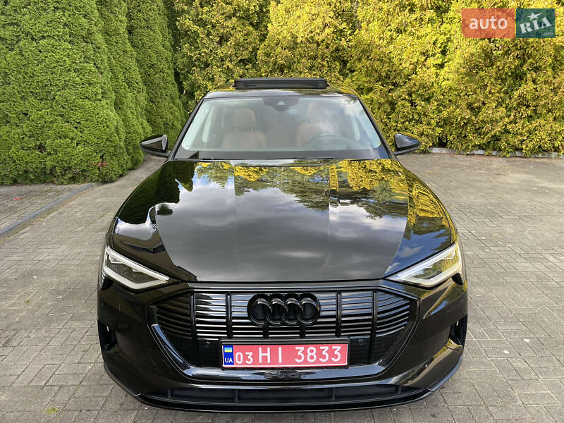 Audi e-tron 2023