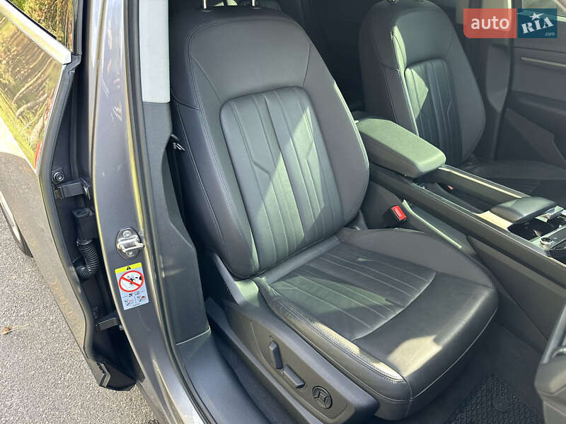 Позашляховик / Кросовер Audi e-tron 2020 в Києві