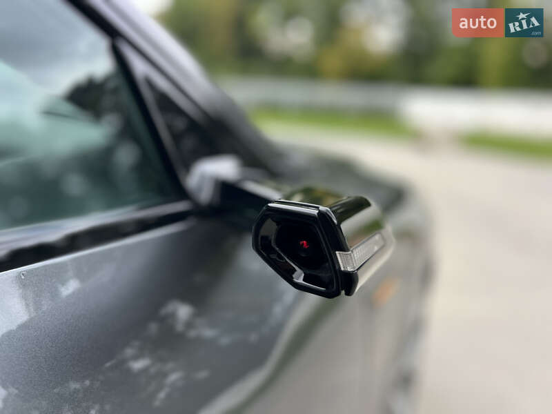 Позашляховик / Кросовер Audi e-tron 2021 в Луцьку