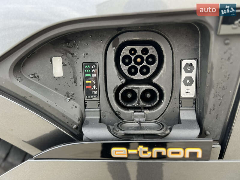 Позашляховик / Кросовер Audi e-tron 2021 в Луцьку